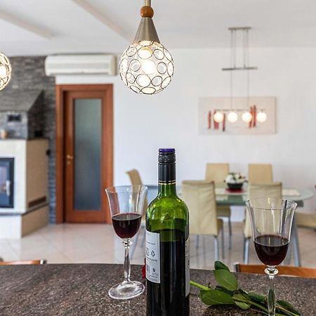 Luksuzna Villa Sa Privatnim Unutarnjim Bazenom Villa Garden Подстрана Екстериор снимка