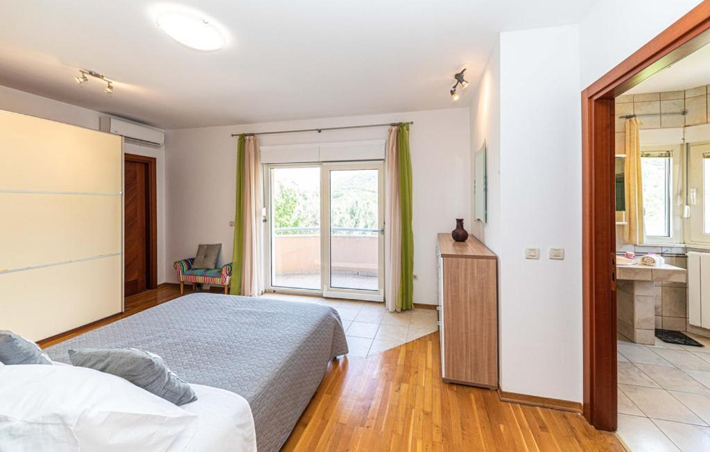 Luksuzna Villa Sa Privatnim Unutarnjim Bazenom Villa Garden Подстрана Екстериор снимка