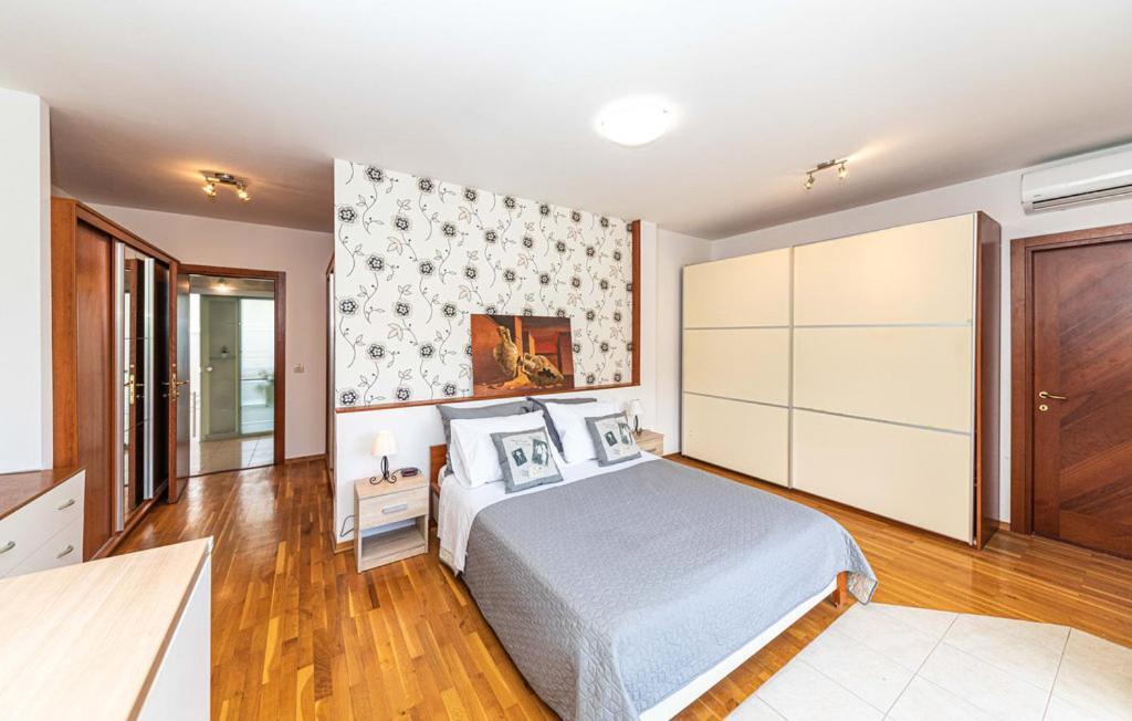 Luksuzna Villa Sa Privatnim Unutarnjim Bazenom Villa Garden Подстрана Екстериор снимка